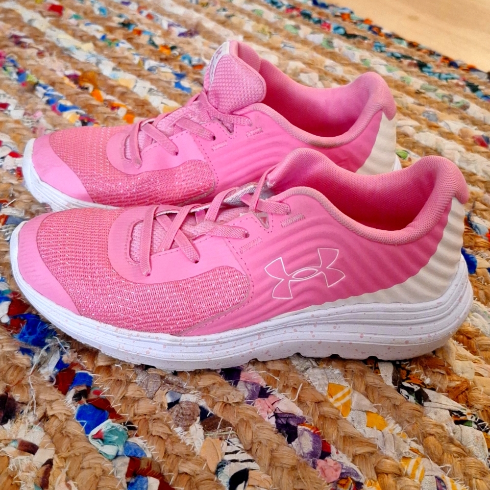 Under Armor Sneakers Girls Kids Size 2 Pink White No-Tie Laces